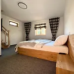 Roubenka Pod Lysou - Malenowice
