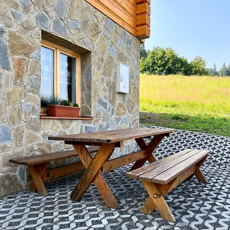 Roubenka Pod Lysou - Malenovice (Moravia-Silesia)